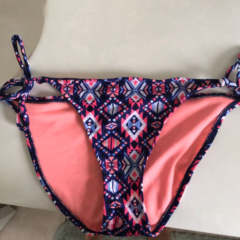 Forever 21 bathing suit bottoms